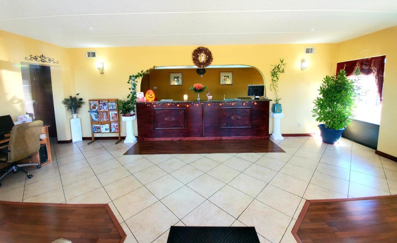 Executive Inn Scottsville ภายนอก รูปภาพ